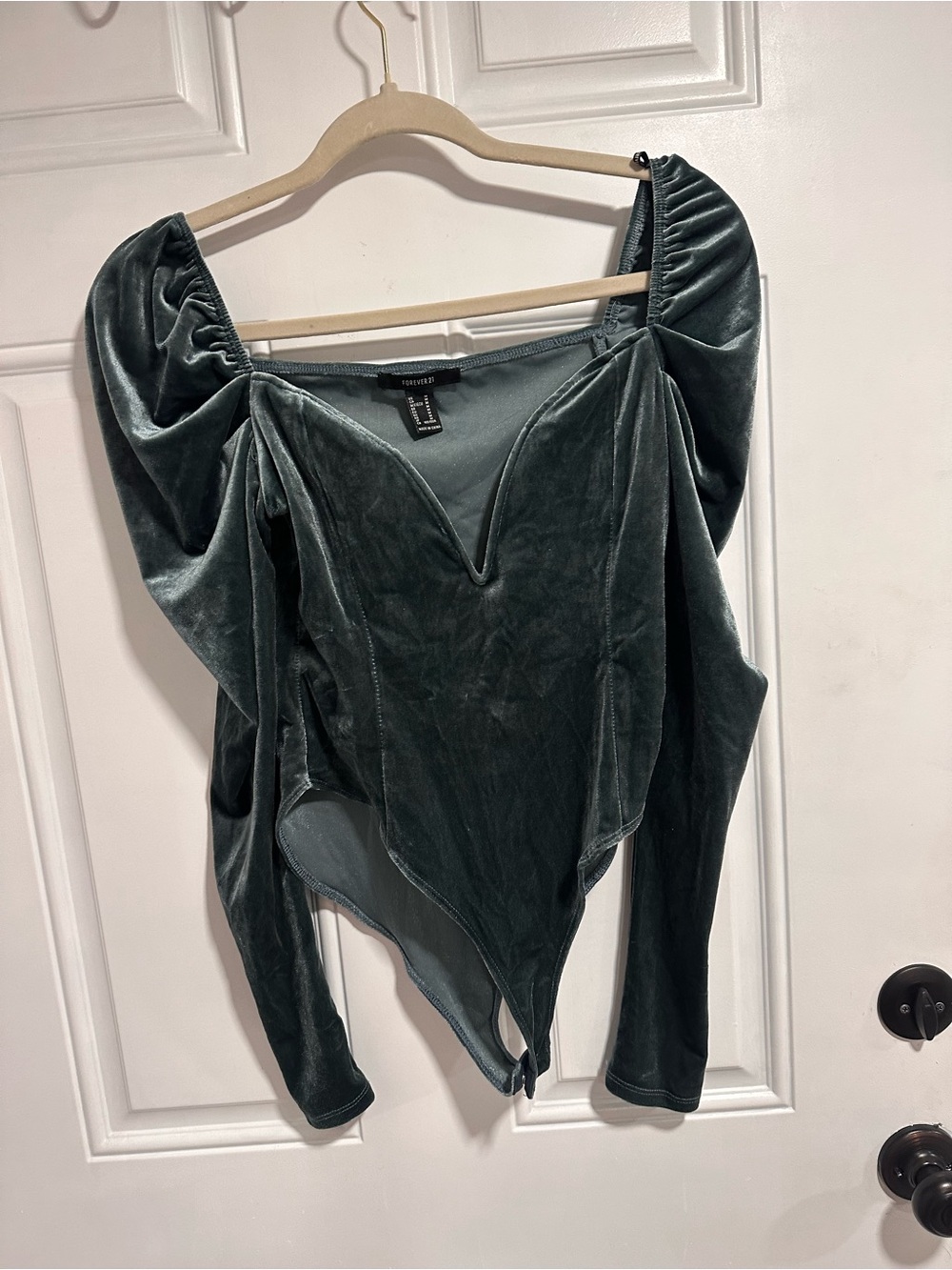Forever 21 Forest Green Velvet Puff-Sleeve Long Sleeve Bodysuit